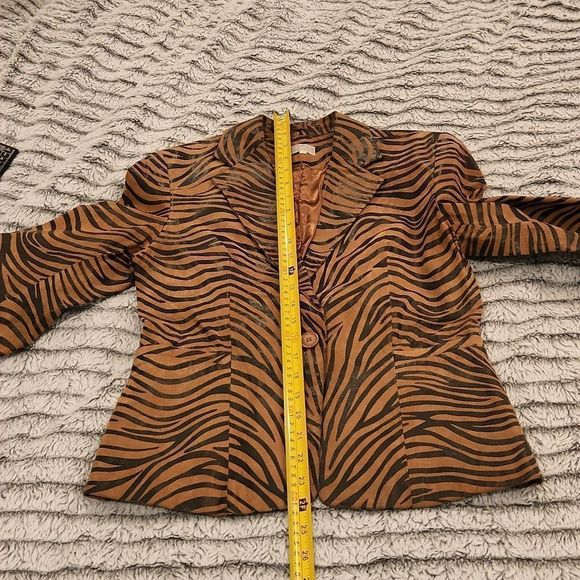 Brown suede IL Gilet zebra print jacket size S. - Picture 8 of 9
